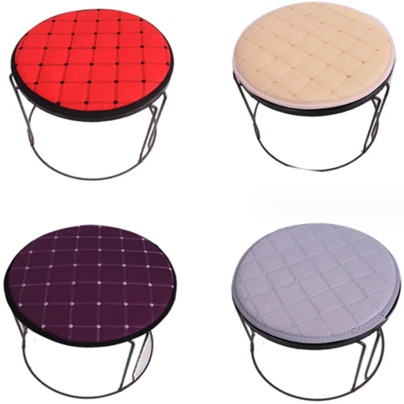 Cover for quilted round stool